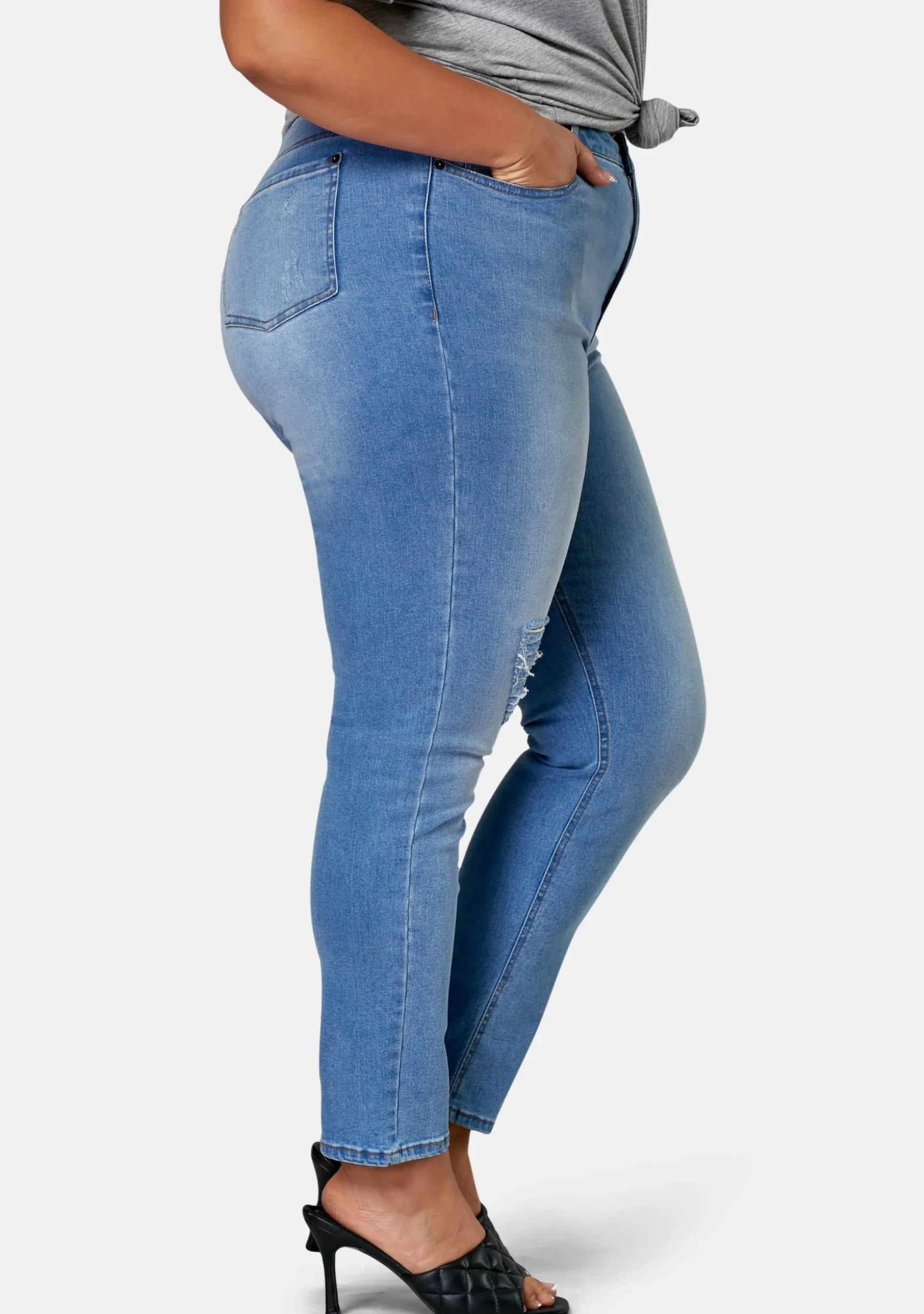 Amber Ankle Distressed Skinny Leg Jean