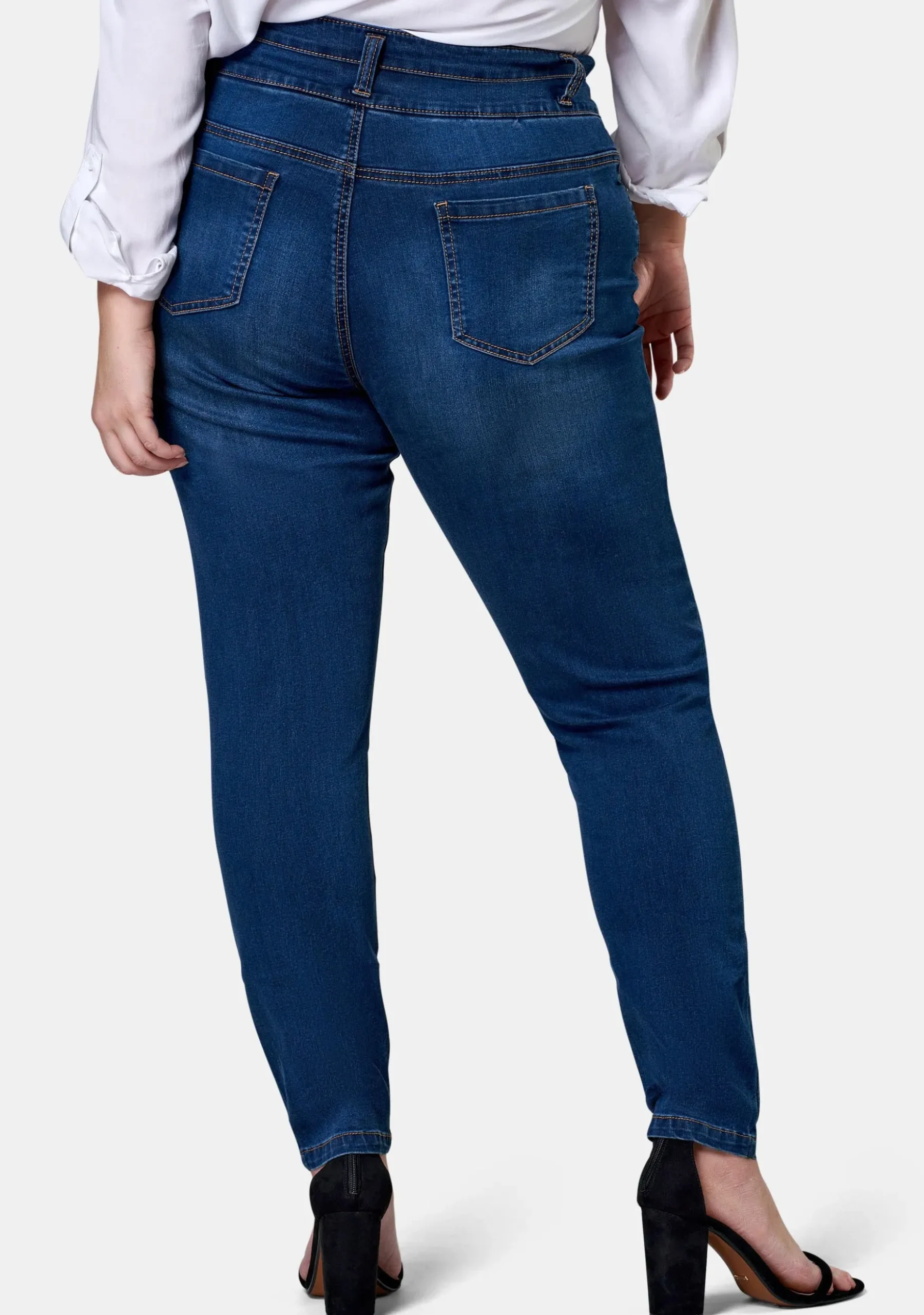 Angie 3 Button Skinny Waist Trimmer Jean