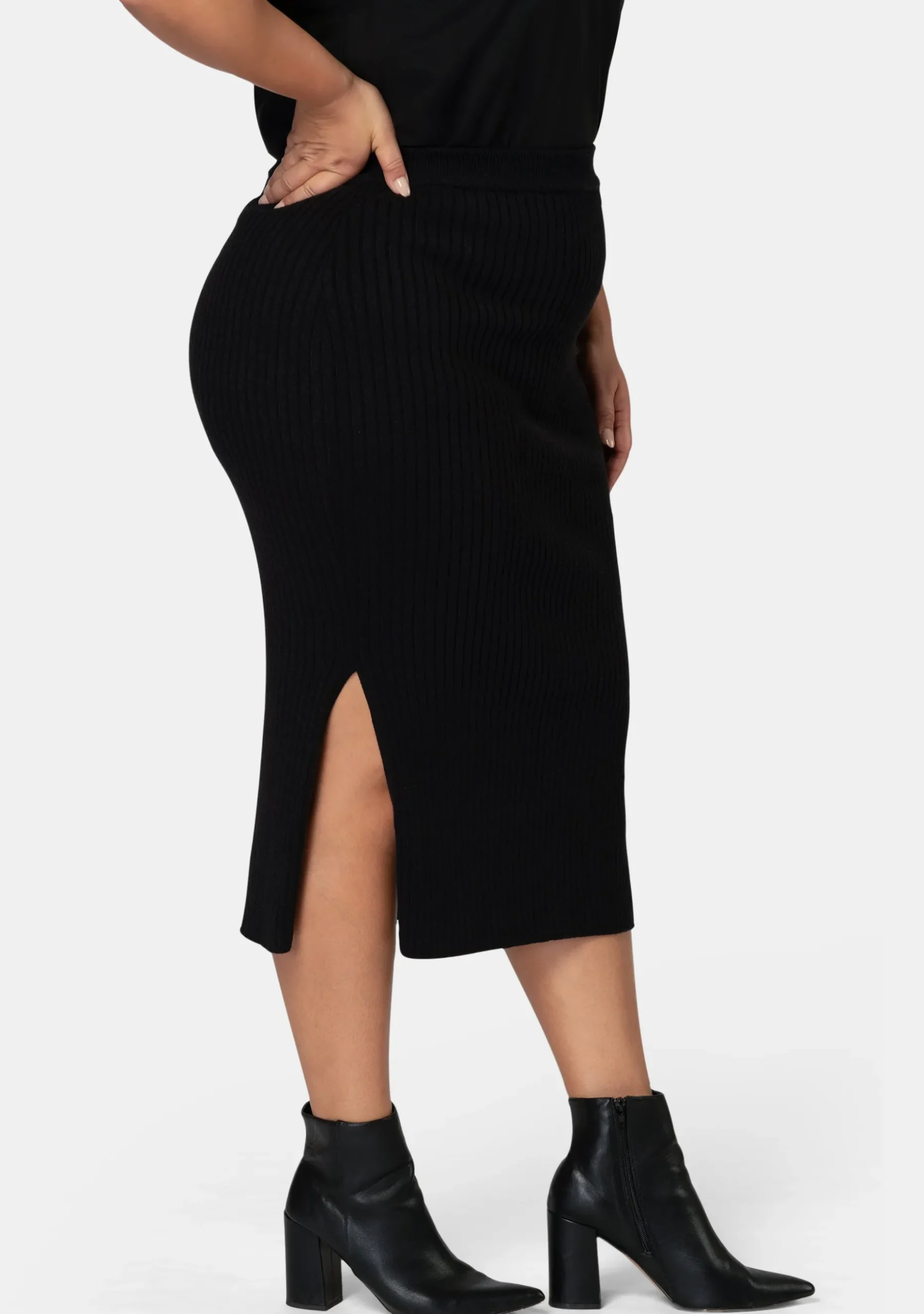 Banks Knit Skirt