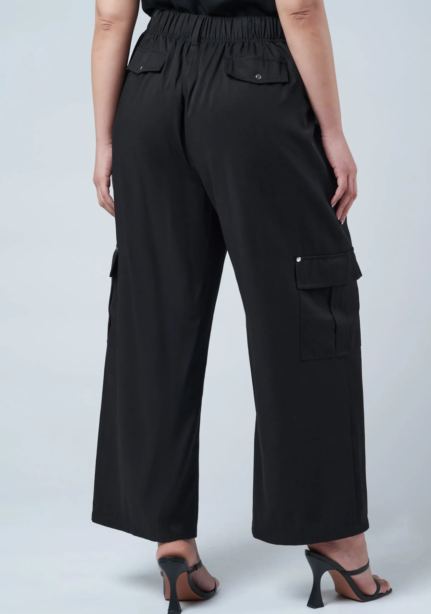 Hanna Relaxed Cargo Pants