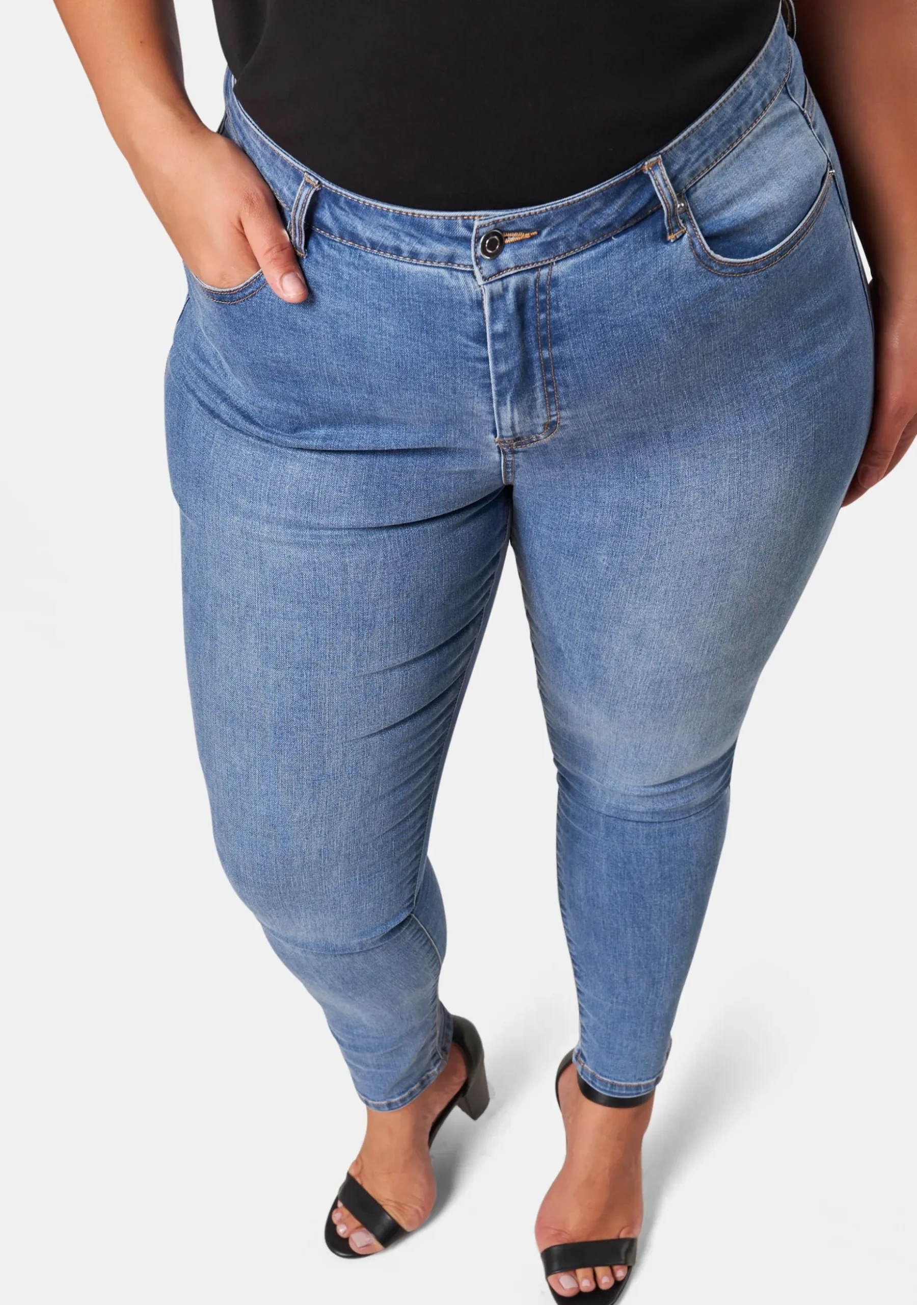 Kylie Curve Skinny Jeans