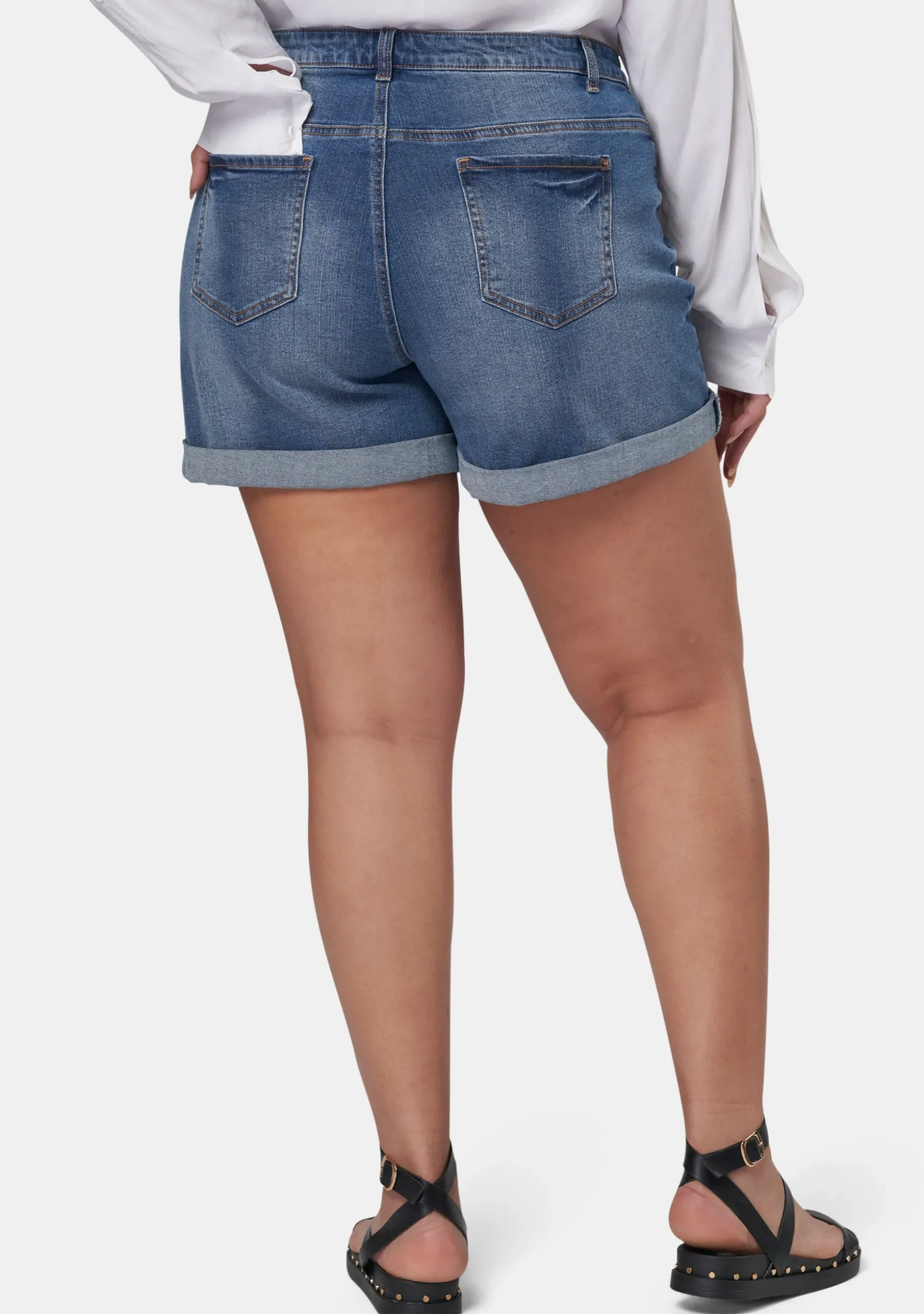 Molly Boyfriend Short