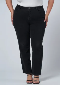 Noa Tapered Jean