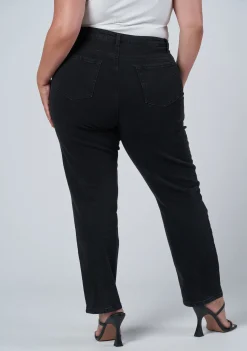Noa Tapered Jean