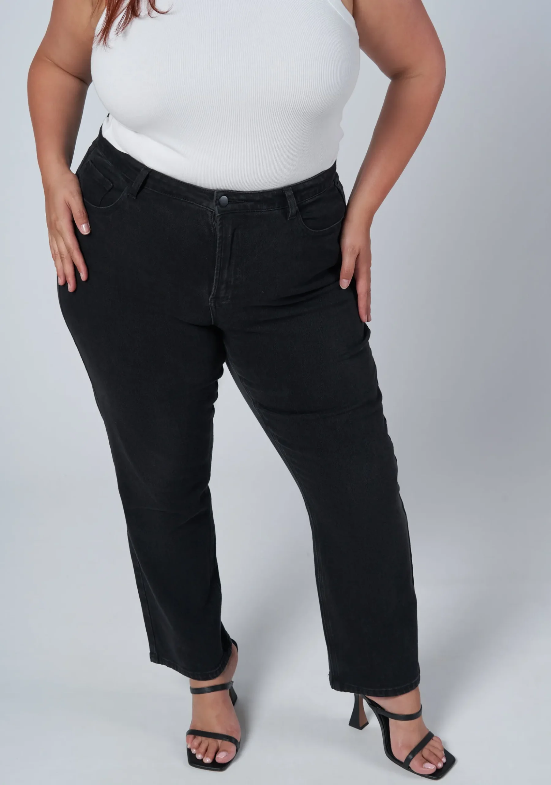 Noa Tapered Jean