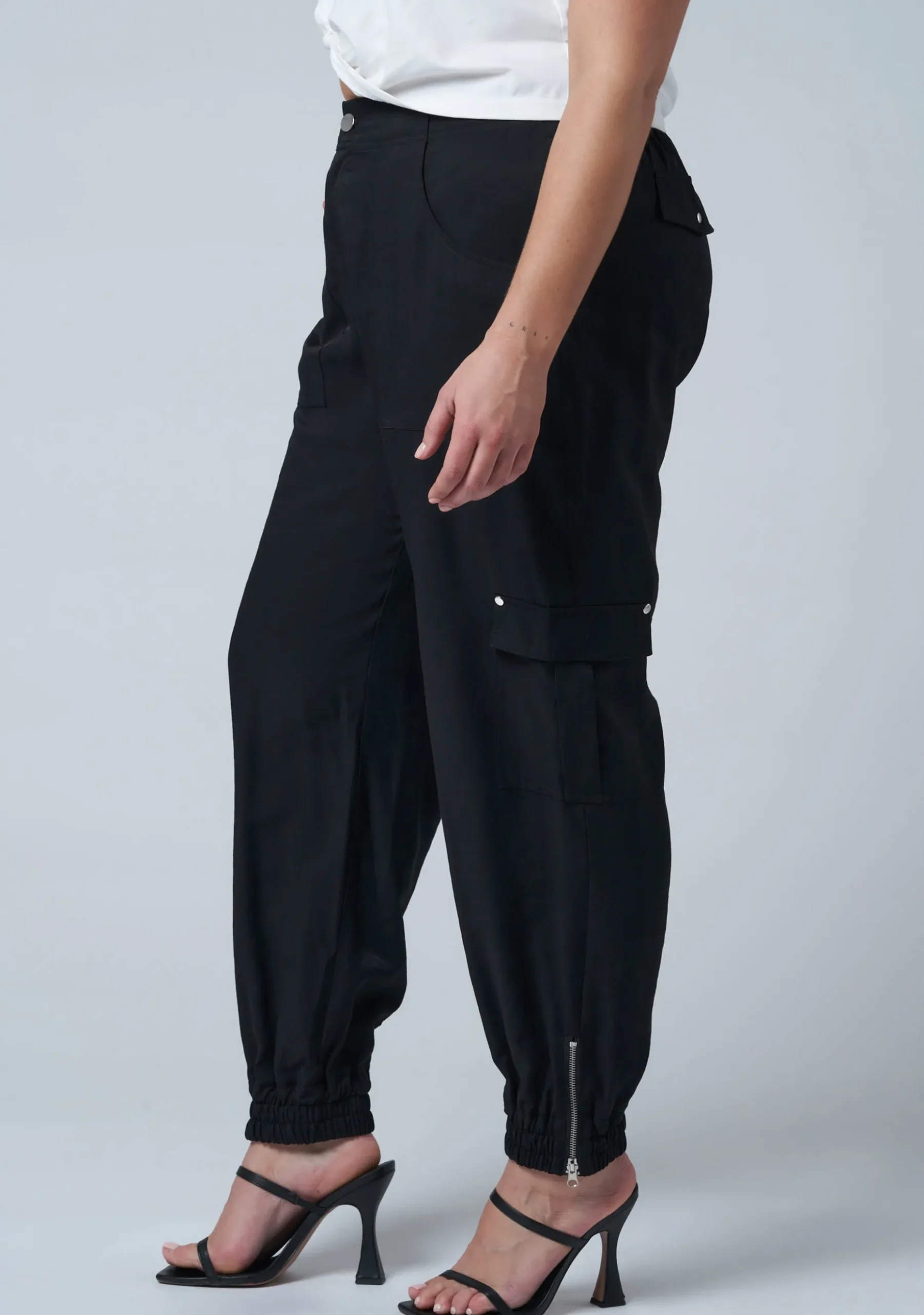 Off Duty Cargo Pants
