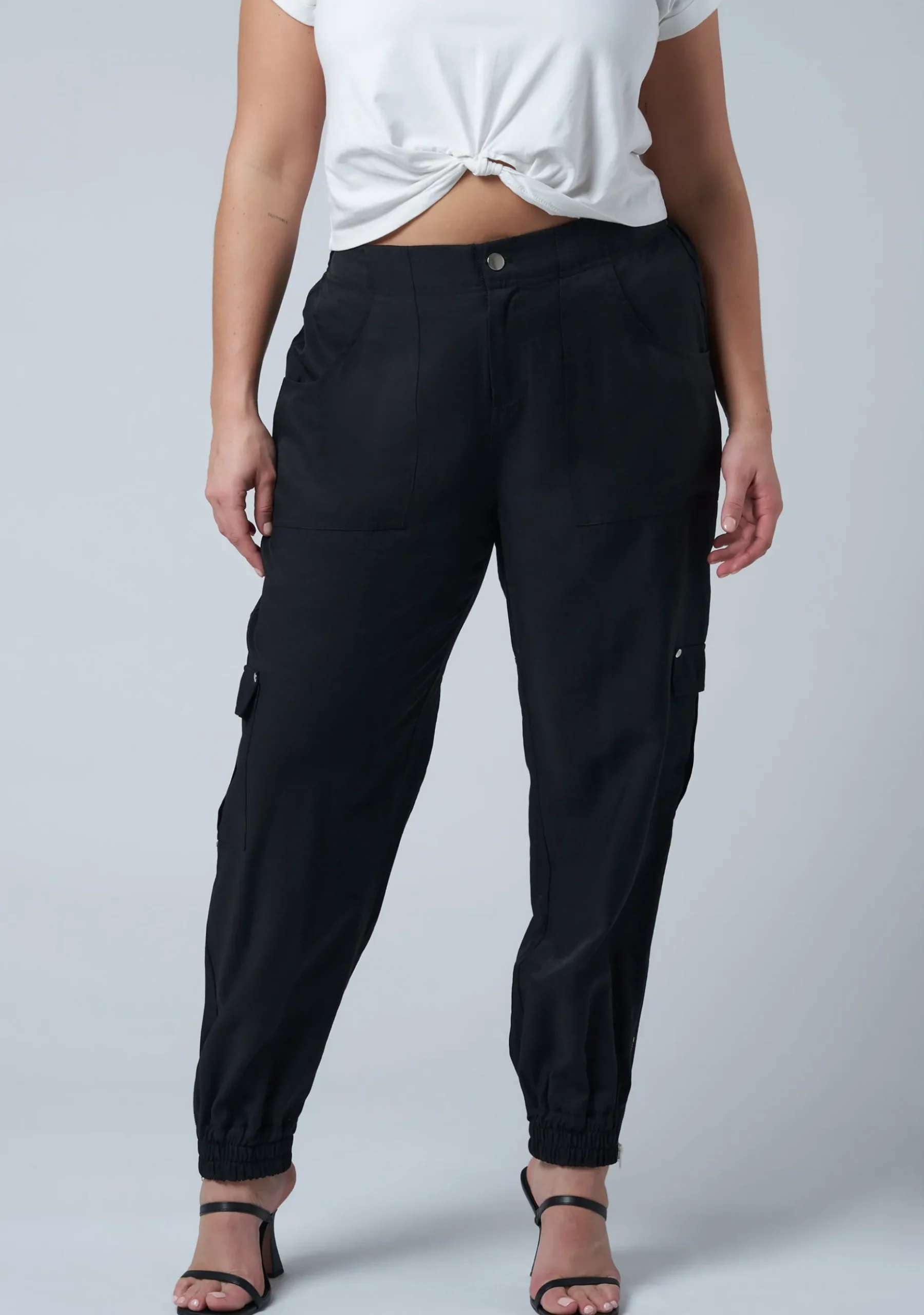 Off Duty Cargo Pants