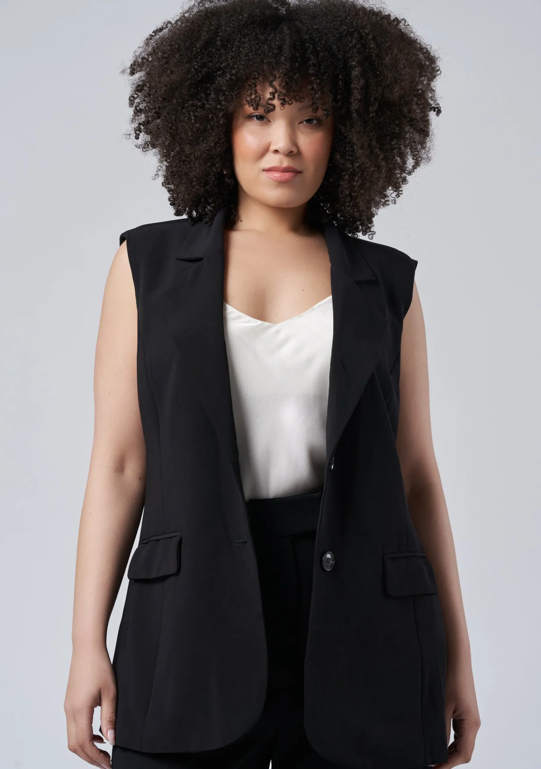 Scarlett Sleeveless Blazer