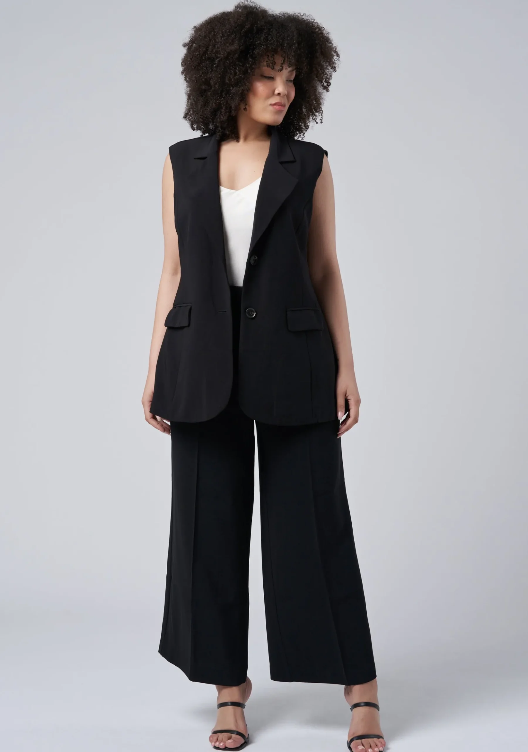 Scarlett Sleeveless Blazer